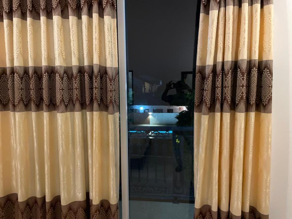 Aradhana Airport Transit Hotel คาตุนายากา ภายนอก รูปภาพ